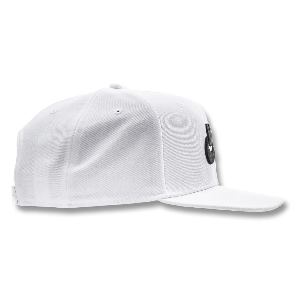 Nike Dri-FIT Pro Structured Futura Golf Cap White/Wolf Gray/Black - SU25